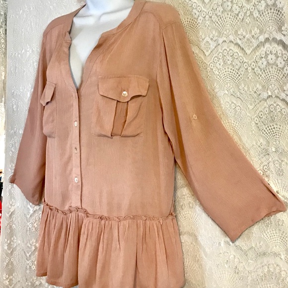 NWT Pink Ruffle 3/4 Sleeve Top- Medium - Picture 7 of 11